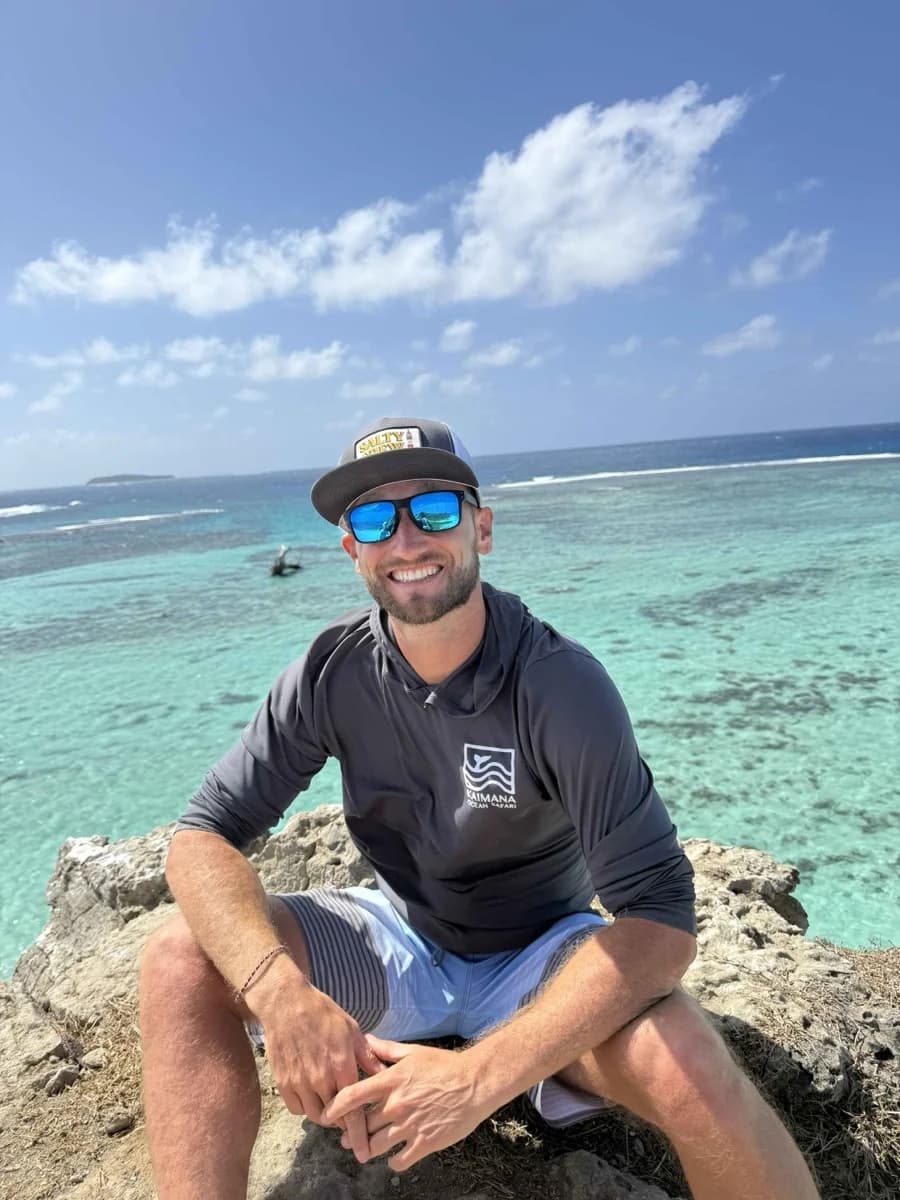 Zac Spowart - sober travel guide and sober companion - turquoise reef