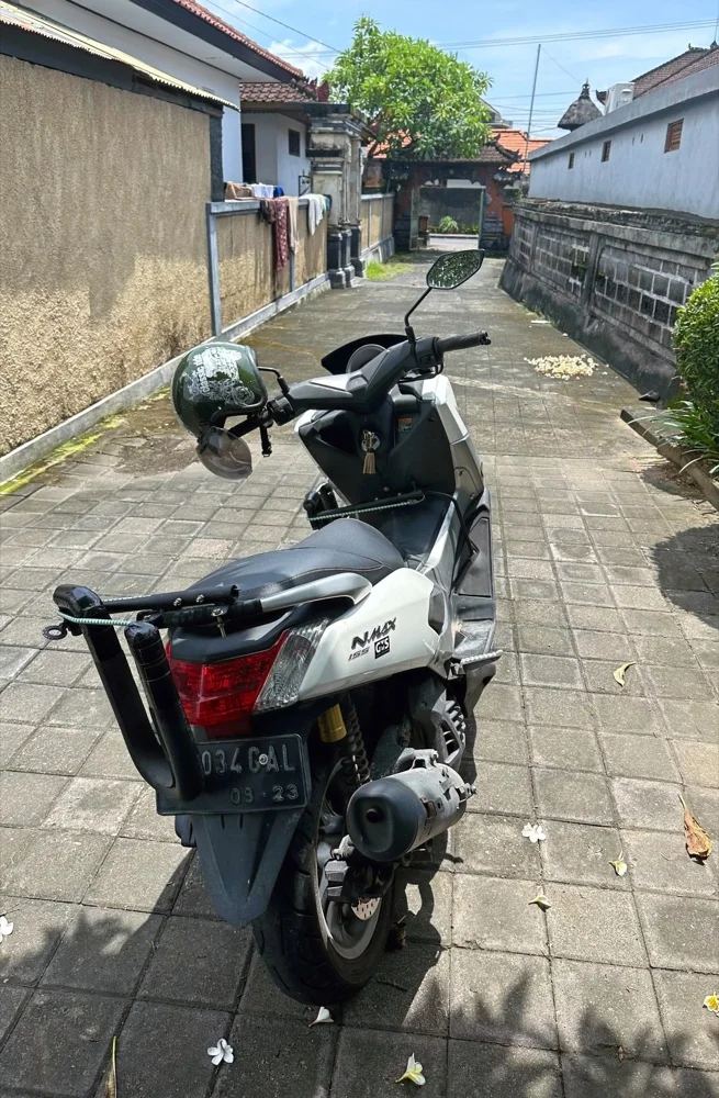 Scooter rental can be a great way to get around, easy to park, low cost of fuel, and a lot of fun too! Scooter rental can be a great way to get around, easy to park, low cost of fuel, and a lot of fun too!